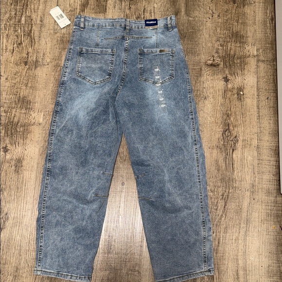 Angels Women's Relaxed Blue Jeans - Picture 5 of 7